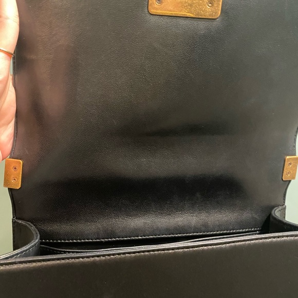 RARE CHANEL BOY (medium) -Python - Picture 11 of 14